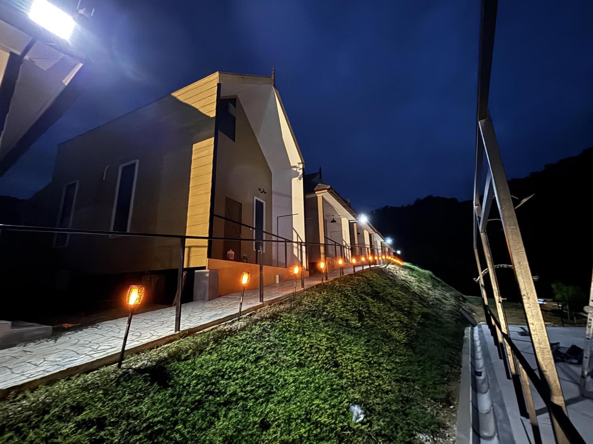 ホテル Tamu Eco Lenggeng エクステリア 写真